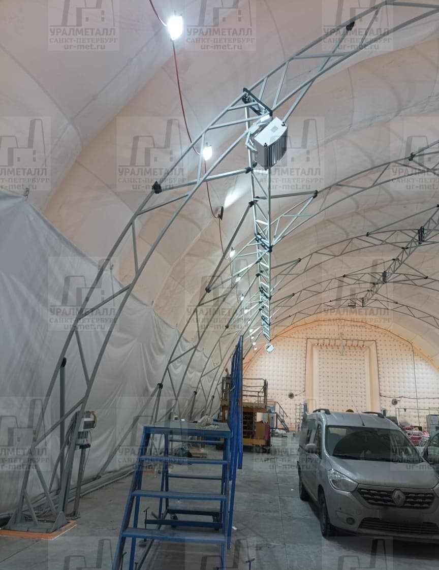 Завершили монтаж арочной конструкции для оборудования в надувной ангар, обернули стыки и фланцы, чтобы не порвался ангар на случай если сдуется - изображение 3