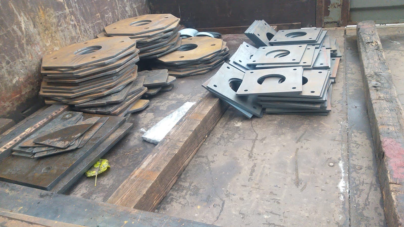 Изготовили пятки и фланцы для металлоизделий - изображение 1