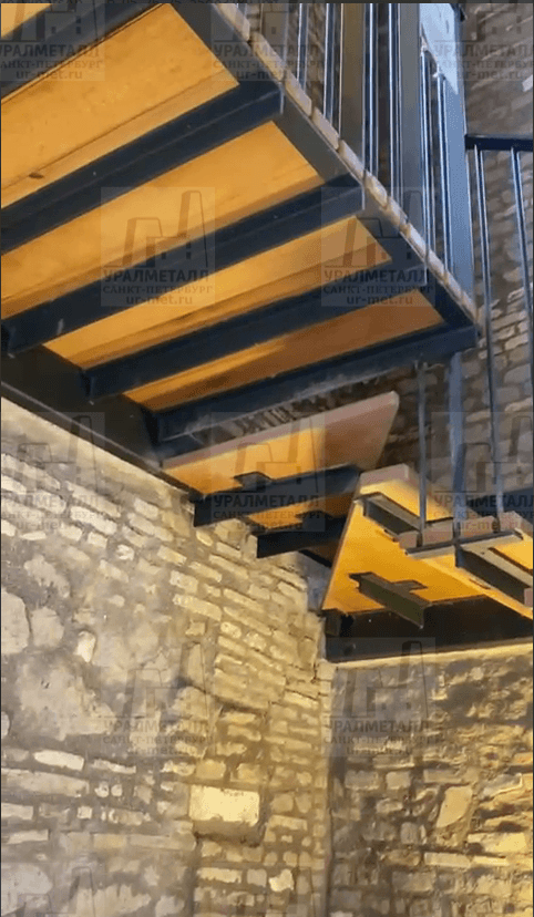 Изготовили и установили лестницу для башни - изображение 3