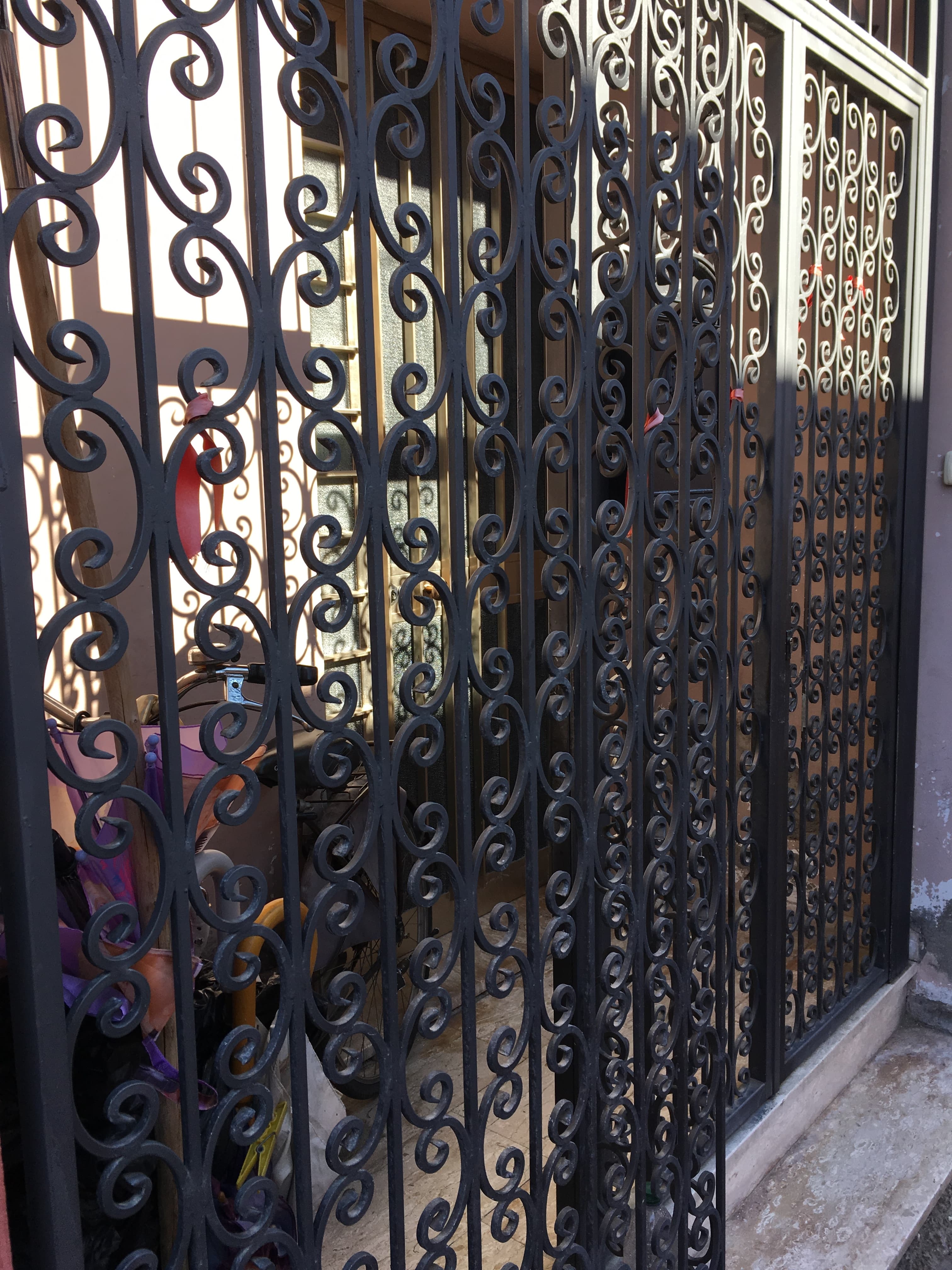 Сделали решетку на первый этаж - изображение 1