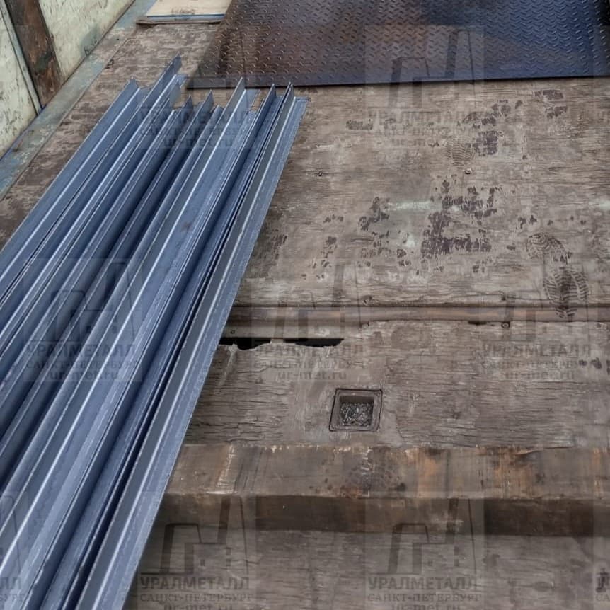 П-образные металлические профили