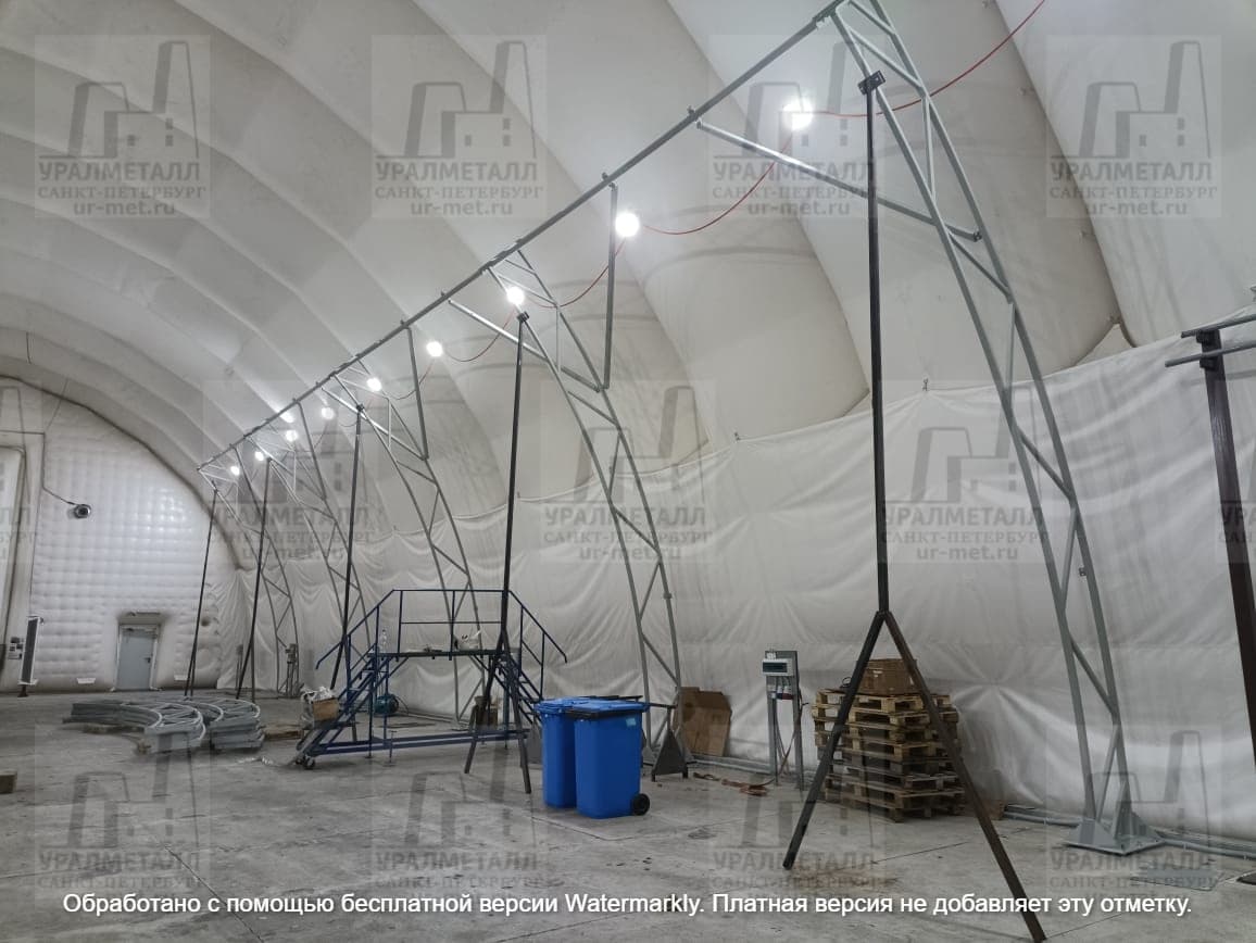 Начинаем сборку арочной конструкции для оборудования в надувной ангар