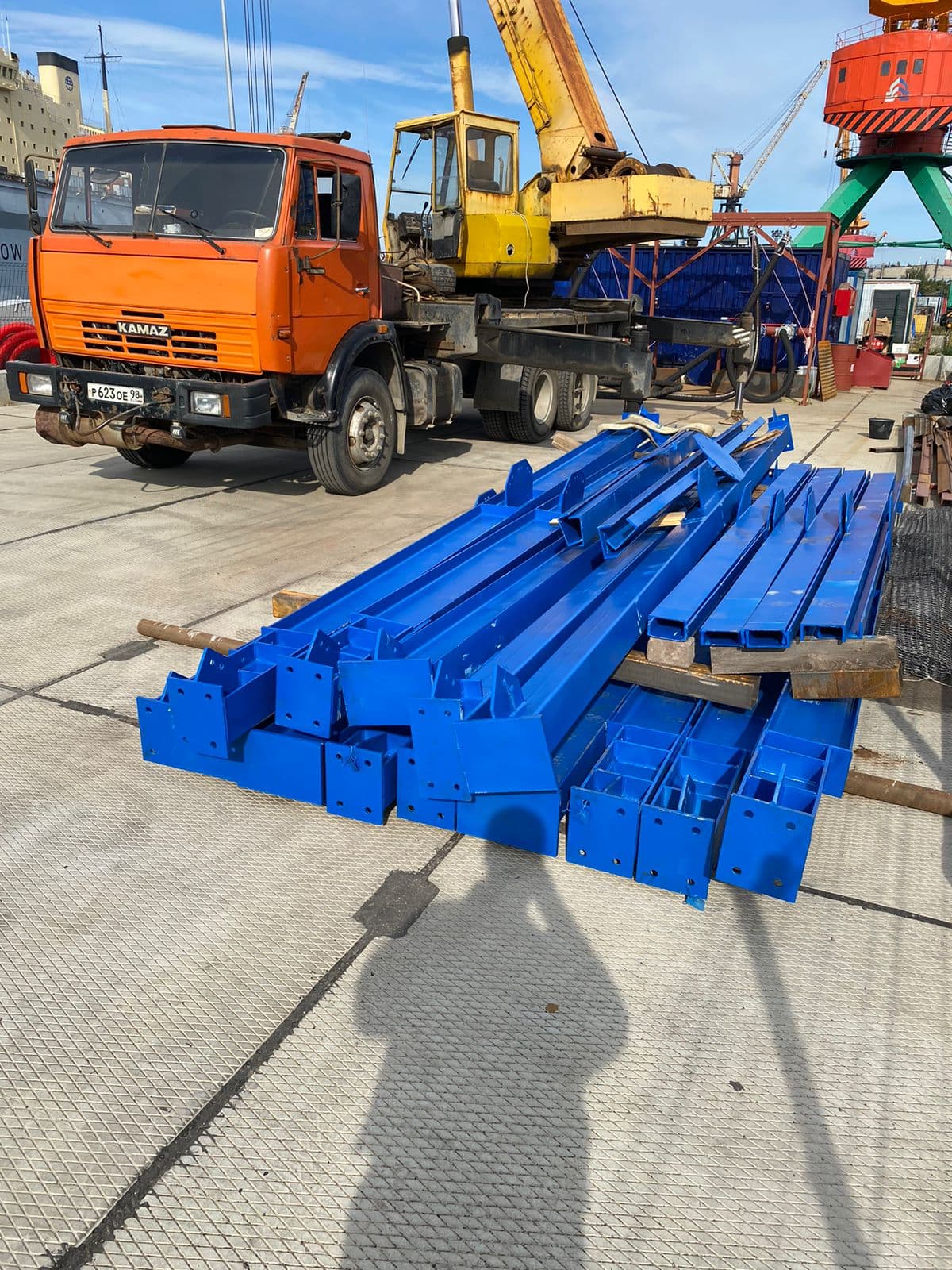 Изготовили металлоконструкции навеса. УралМеталл Санкт-Петербург