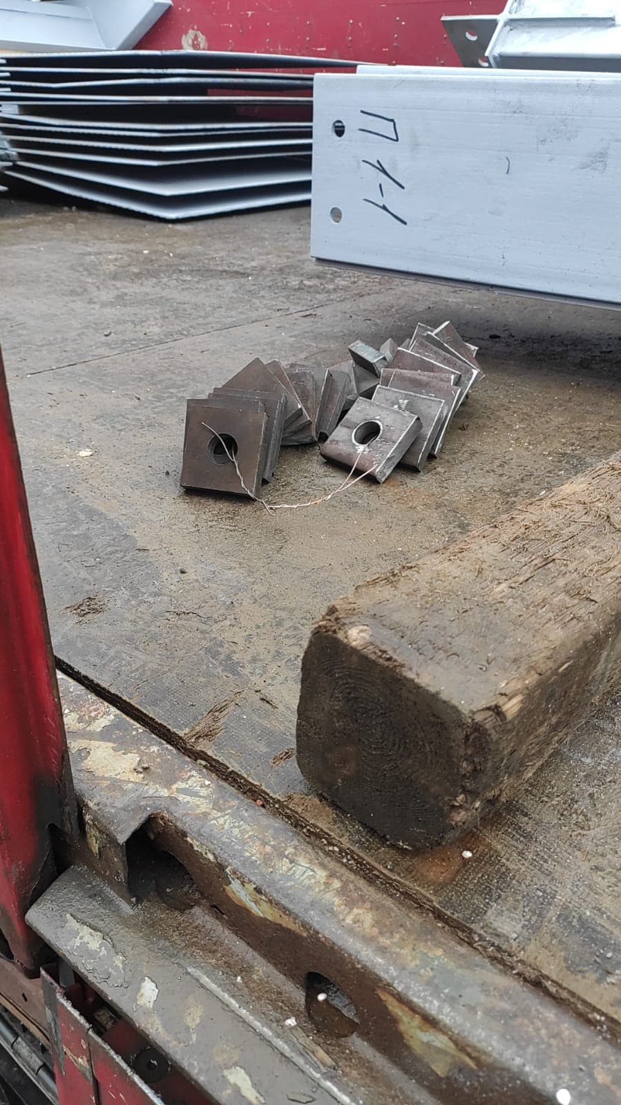 Изготовили шайбы и заготовки для монтажа на объект.