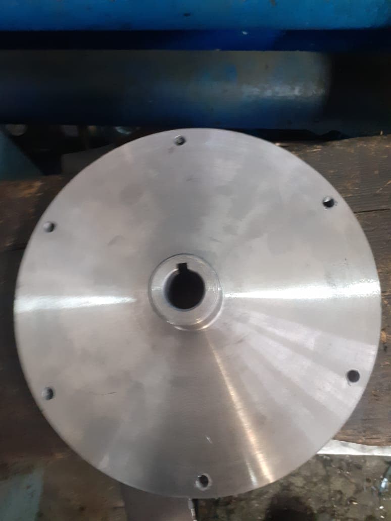 Токарная обработка. Выточили полумуфты