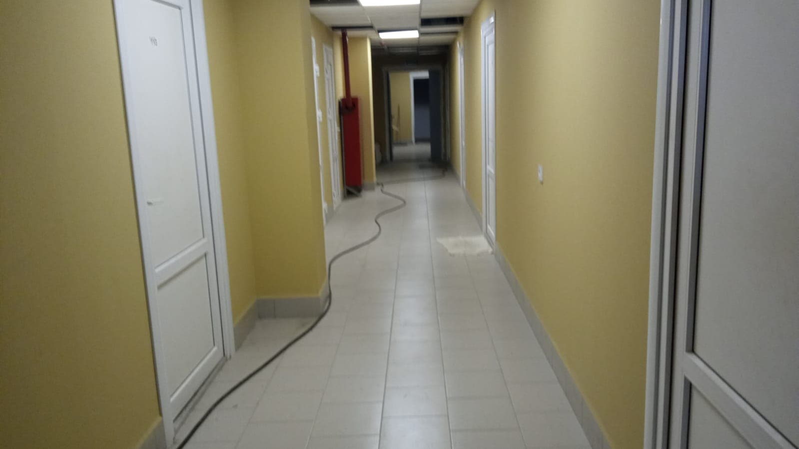 Внутренняя отделка офиса и коридора