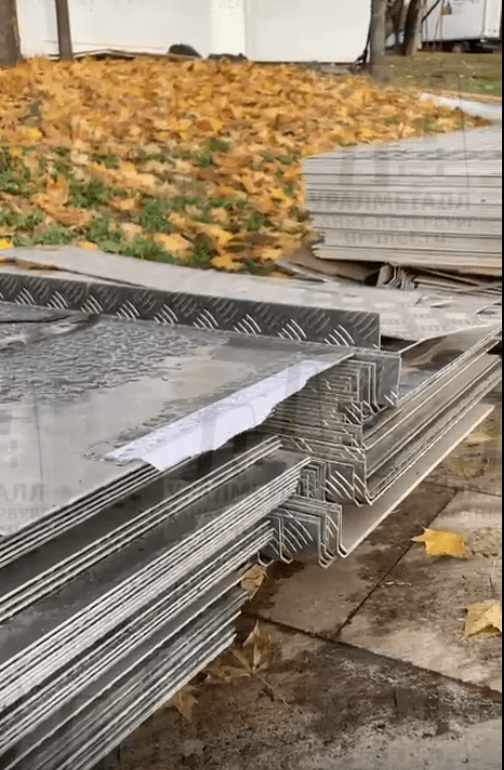 Алюминиевые ступени и настилы — готовы к установке