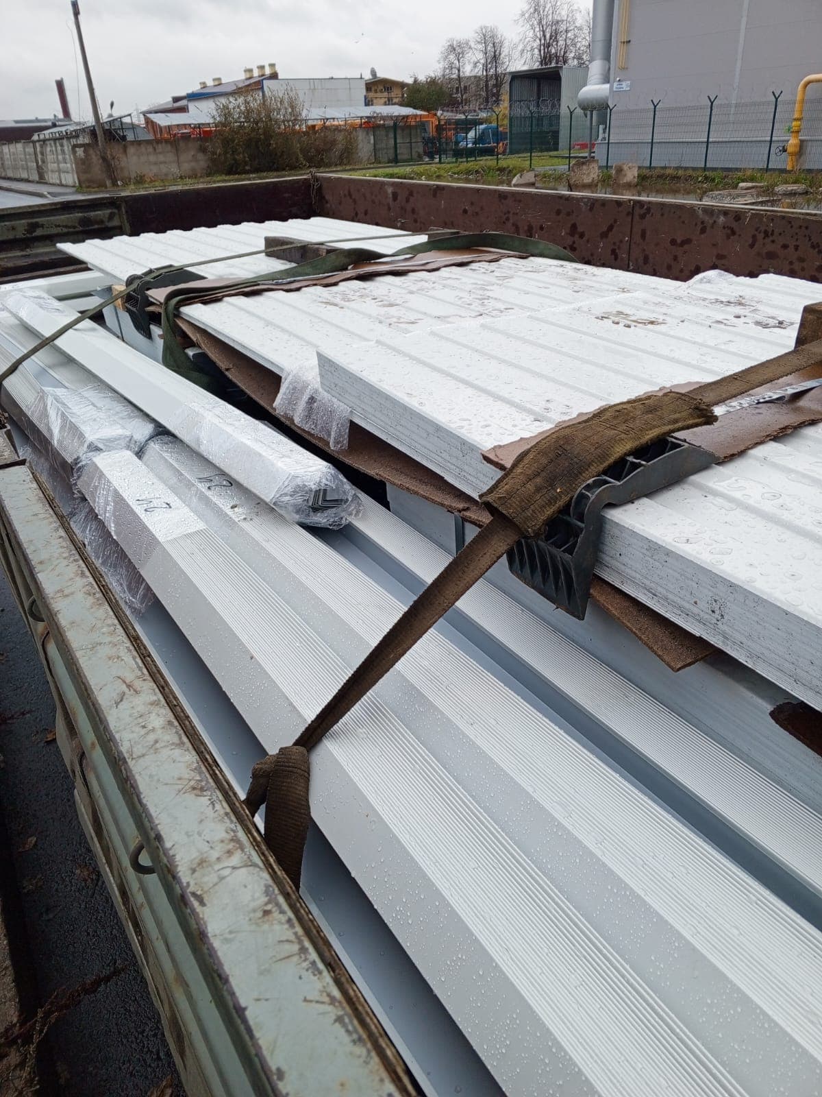 Произвели профлист С-8 и фасонку - изображение 1