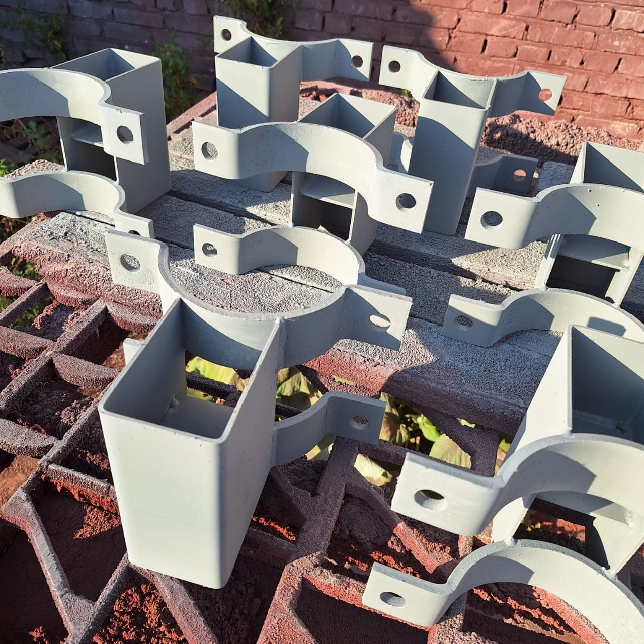 Изготовили скользящие опоры трубопроводов ОПС-100